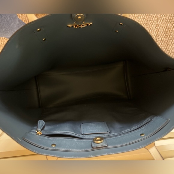 Coach Town Tote- White - Picture 3 of 5